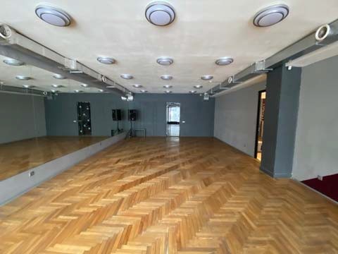 Продам торговое помещение 8639 м.кв.