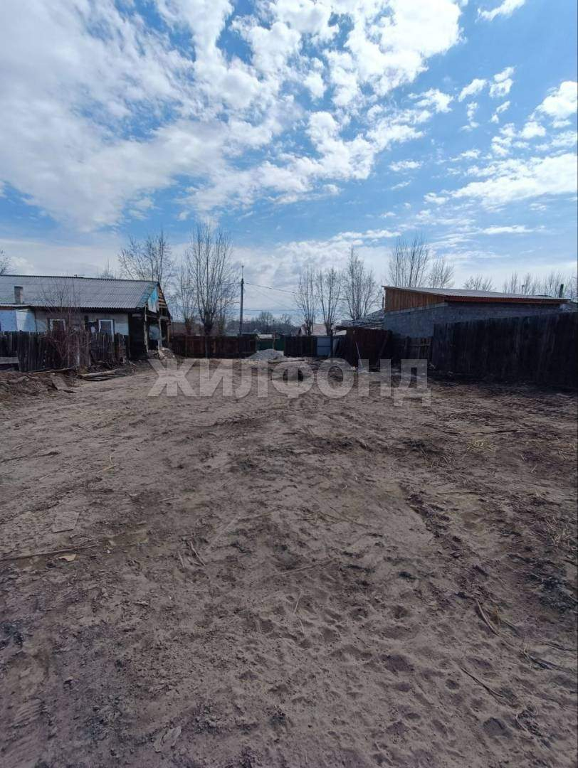 Продам земельный участок 760 м.кв.