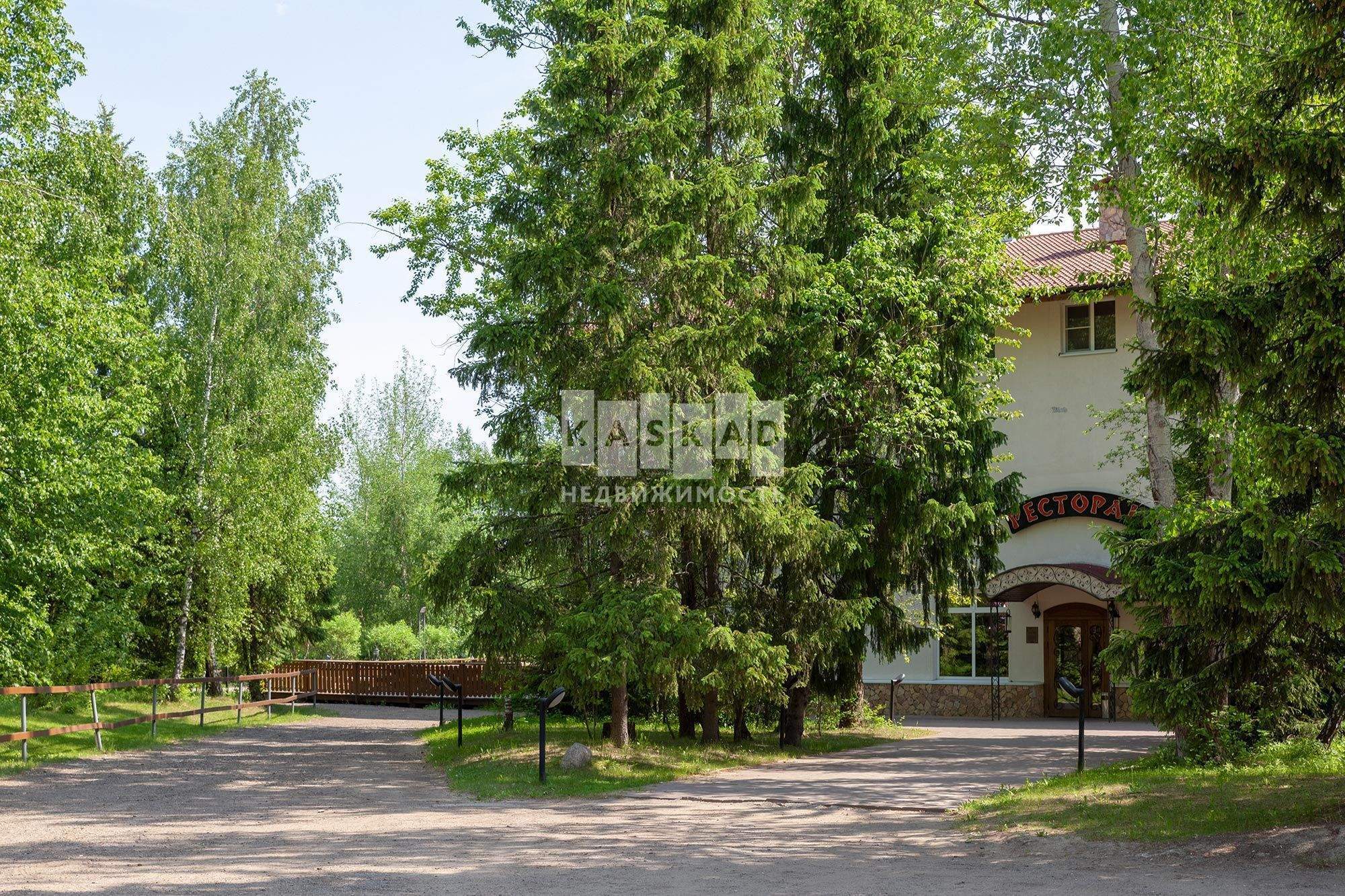 Продам земельный участок 800 м.кв.