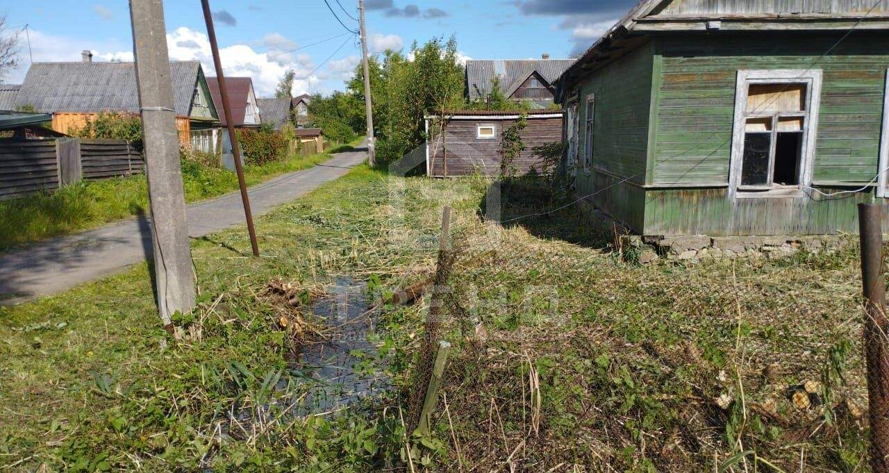 Продам земельный участок 800 м.кв.