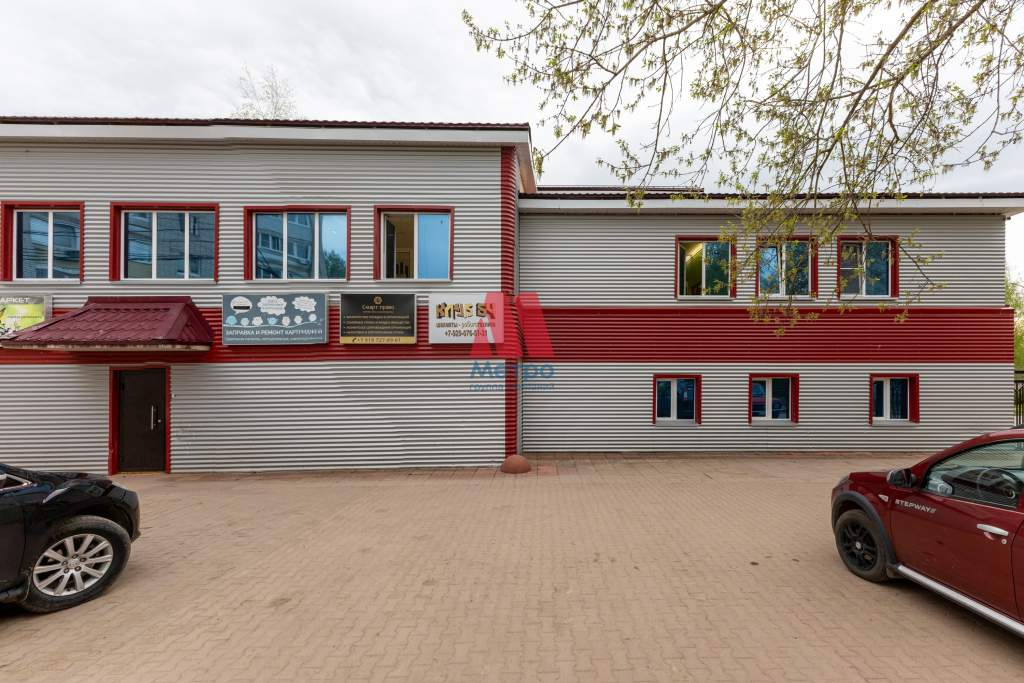 Продам торговое помещение 1013.8 м.кв.