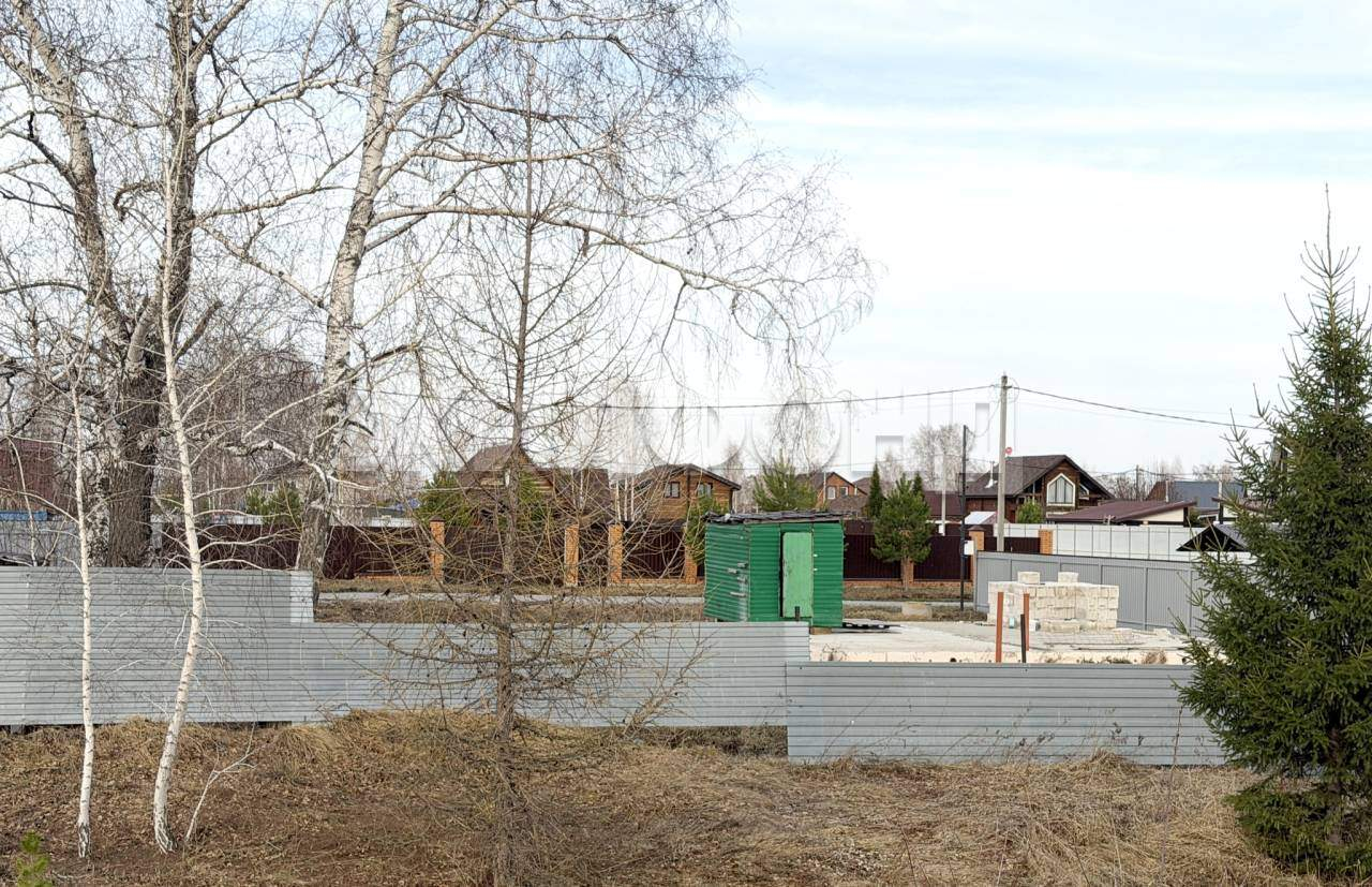 Продам земельный участок 814 м.кв.