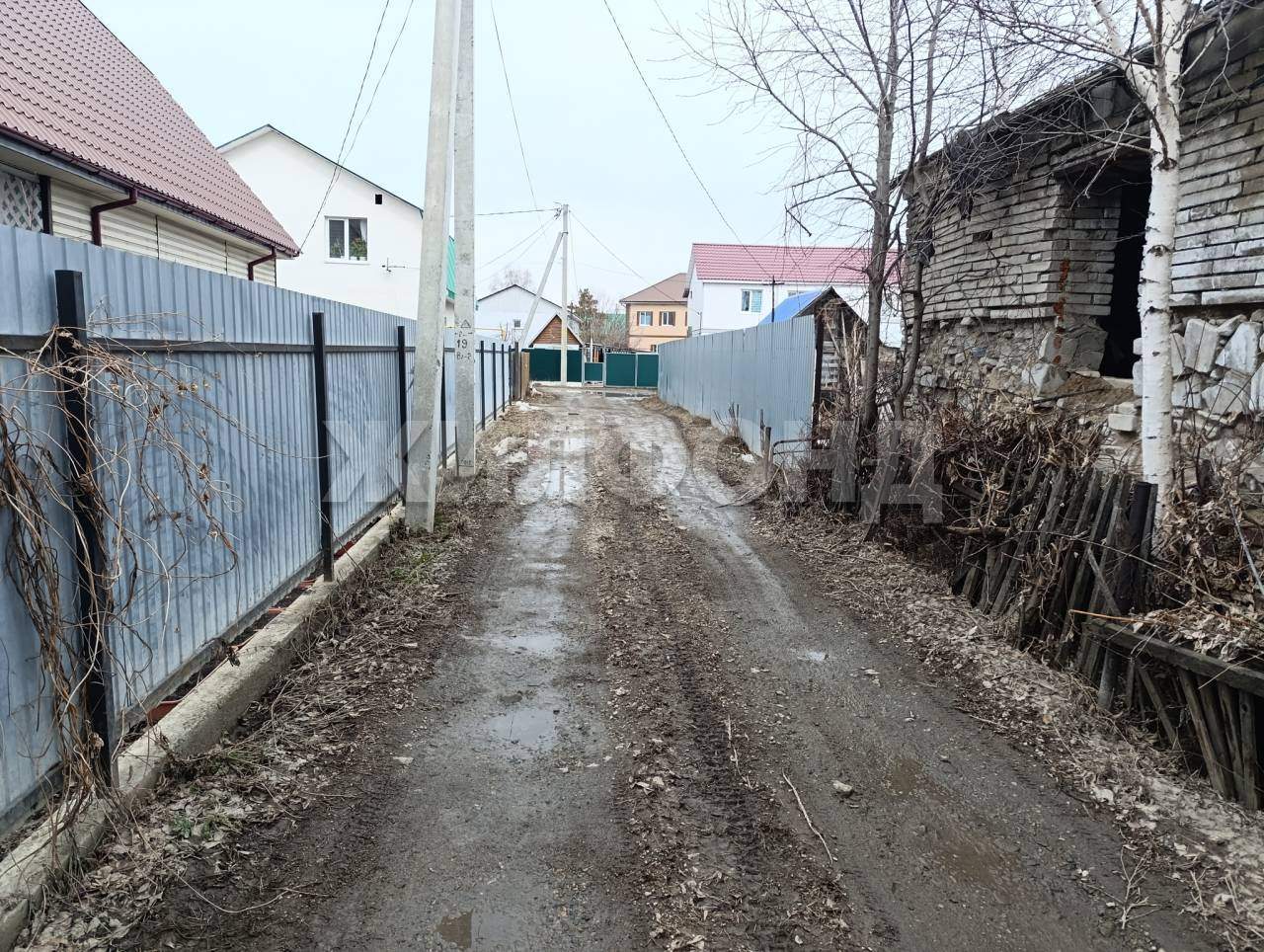 Продам земельный участок 1320 м.кв.