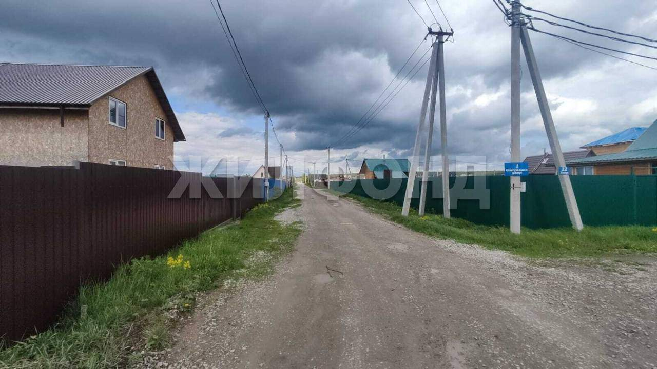 Продам земельный участок 600 м.кв.