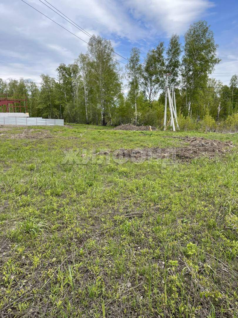 Продам земельный участок 2000 м.кв.