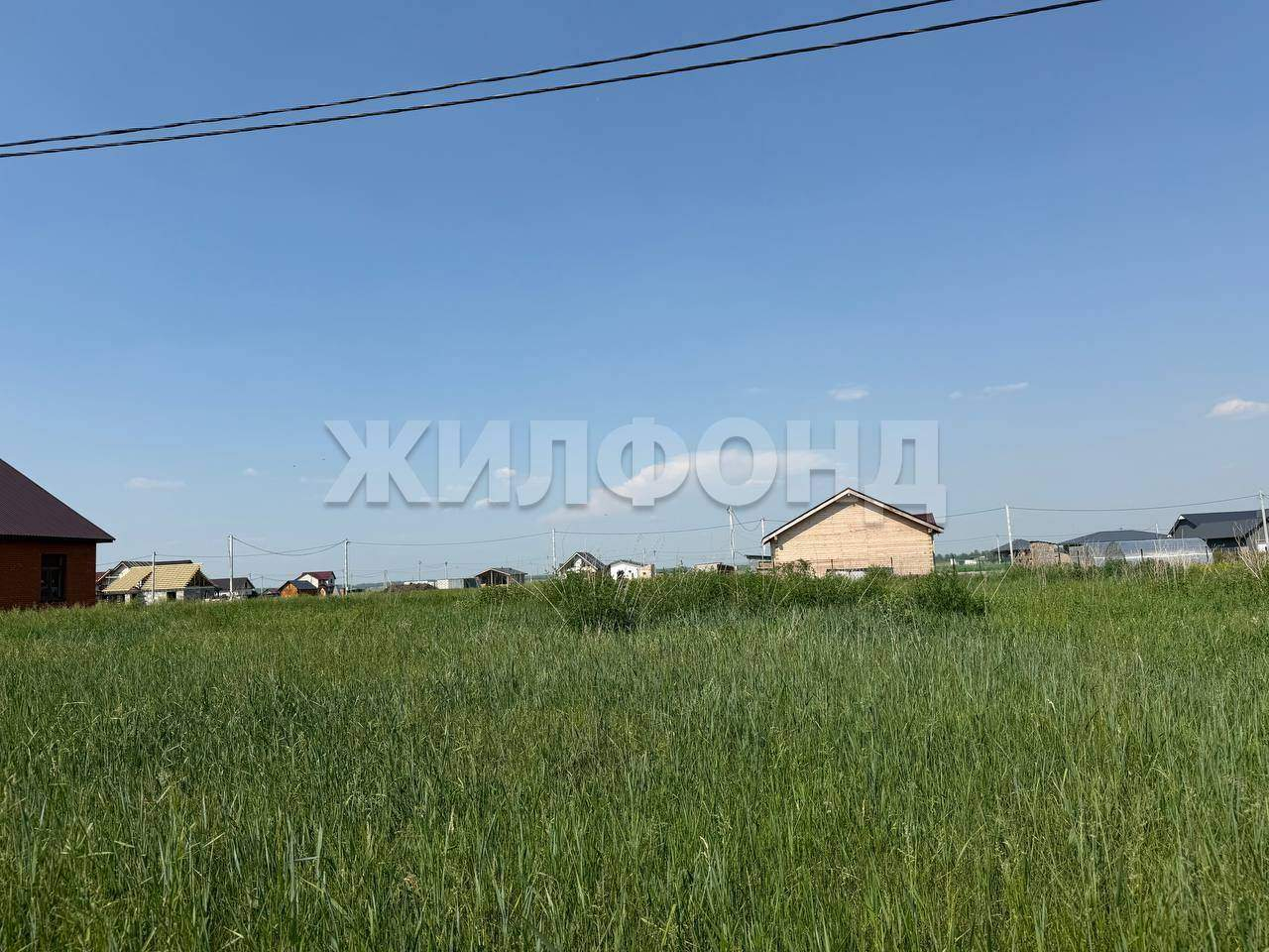 Продам земельный участок 1000 м.кв.