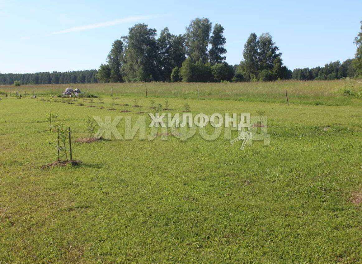 Продам земельный участок 2400 м.кв.
