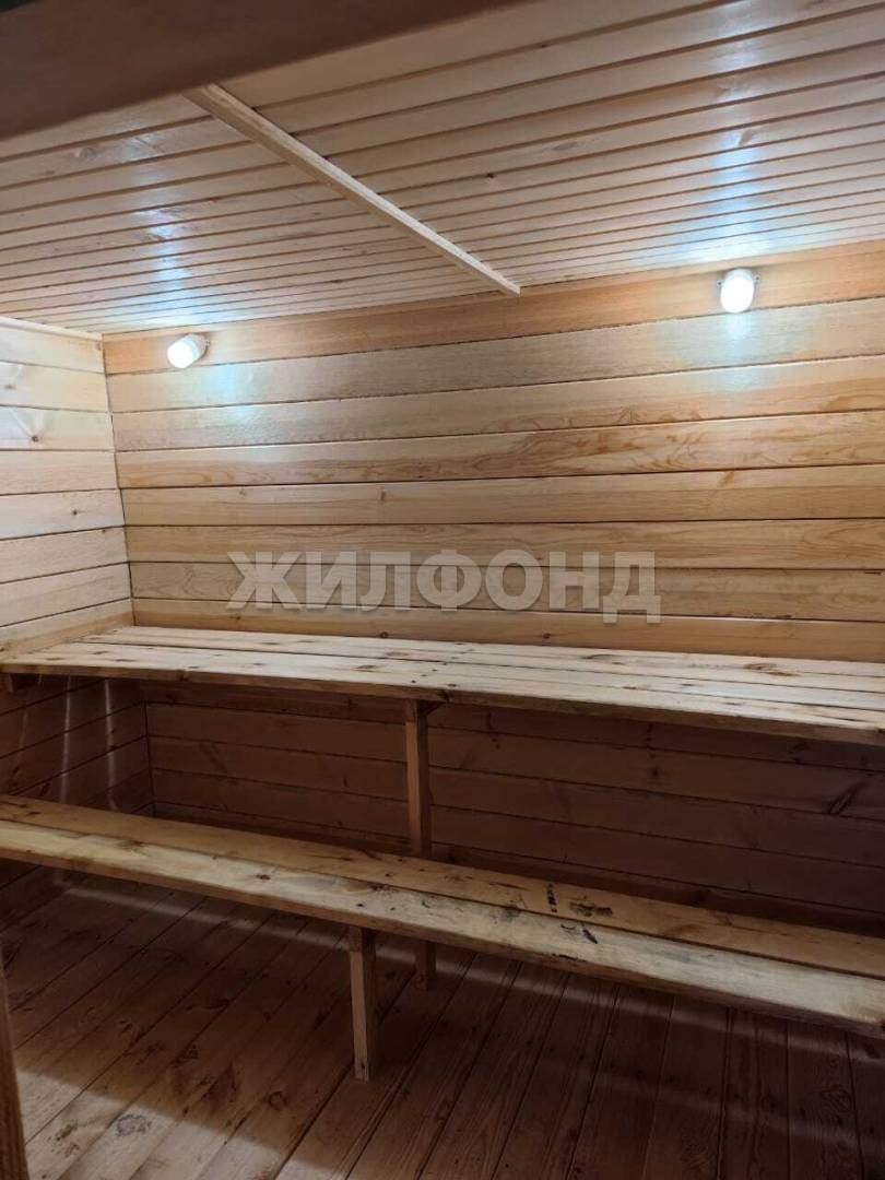 Продам земельный участок 640 м.кв.