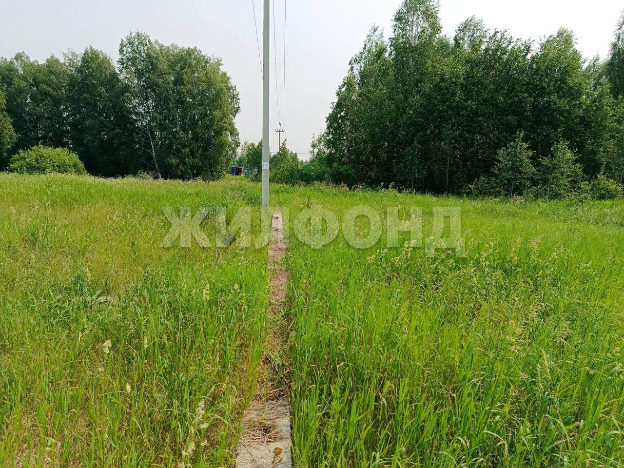 Продам земельный участок 810 м.кв.
