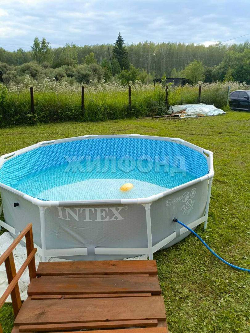 Продам земельный участок 640 м.кв.