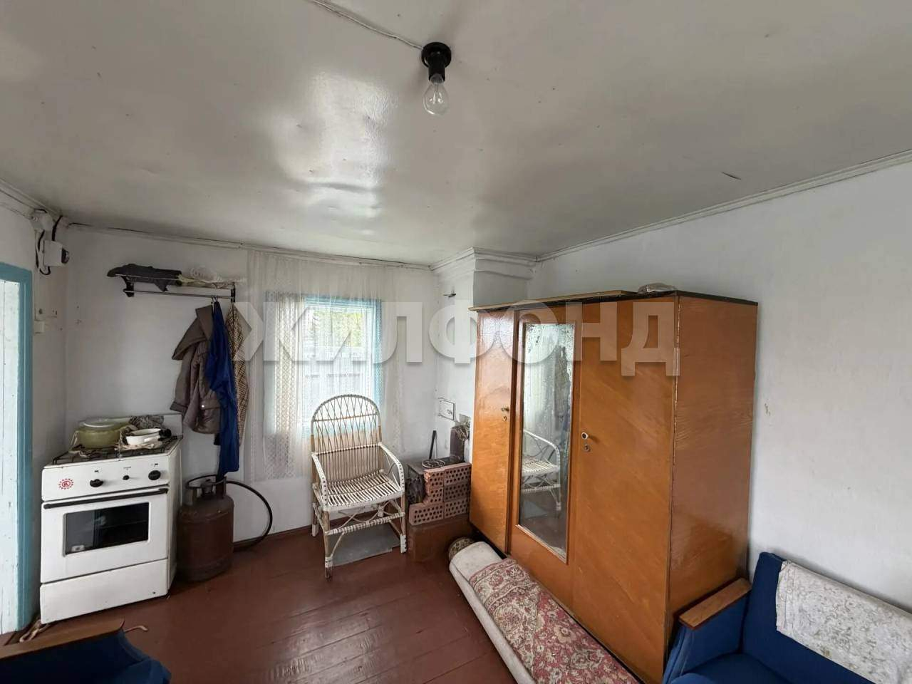 Продам земельный участок 600 м.кв.