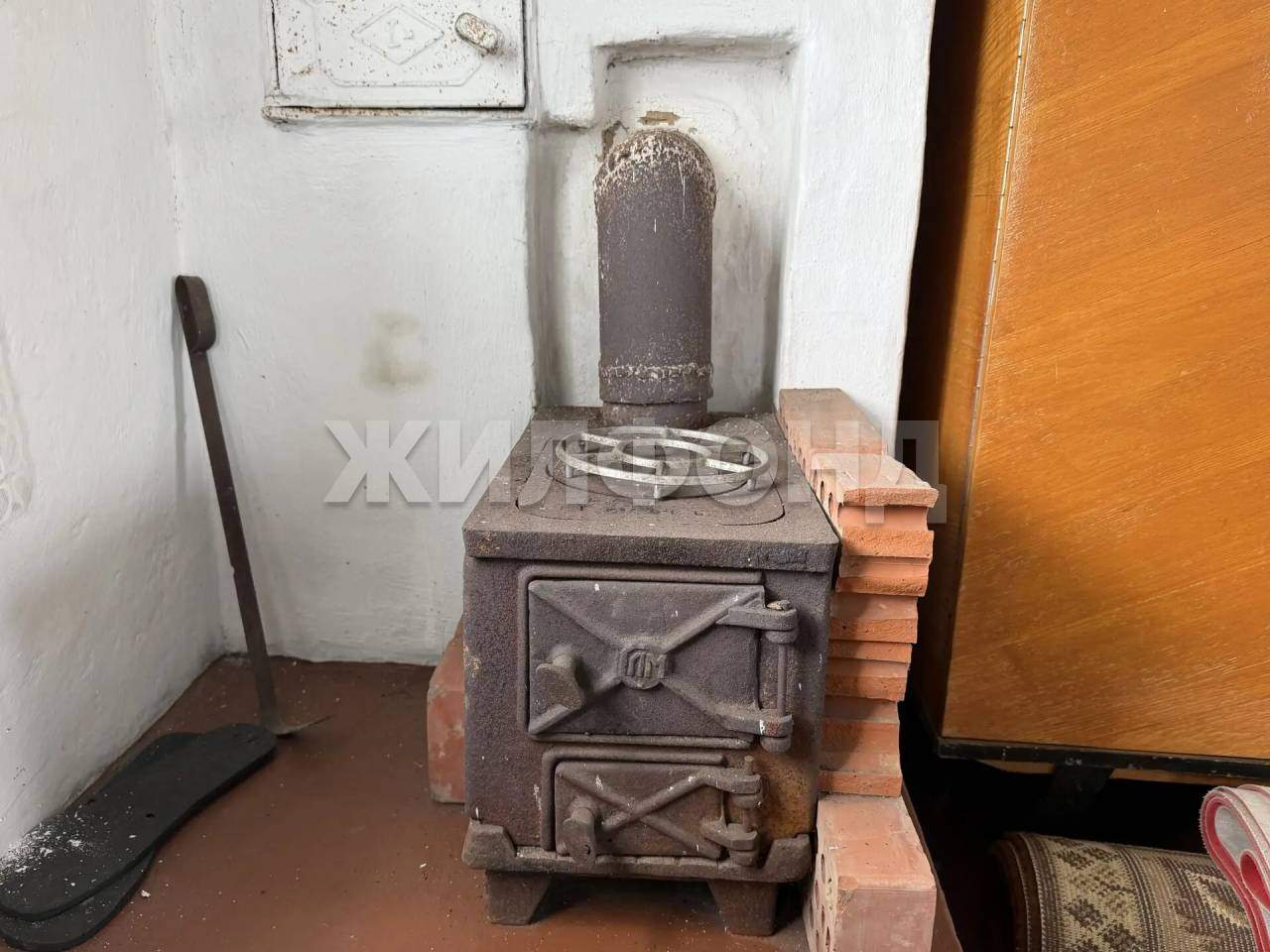Продам земельный участок 600 м.кв.