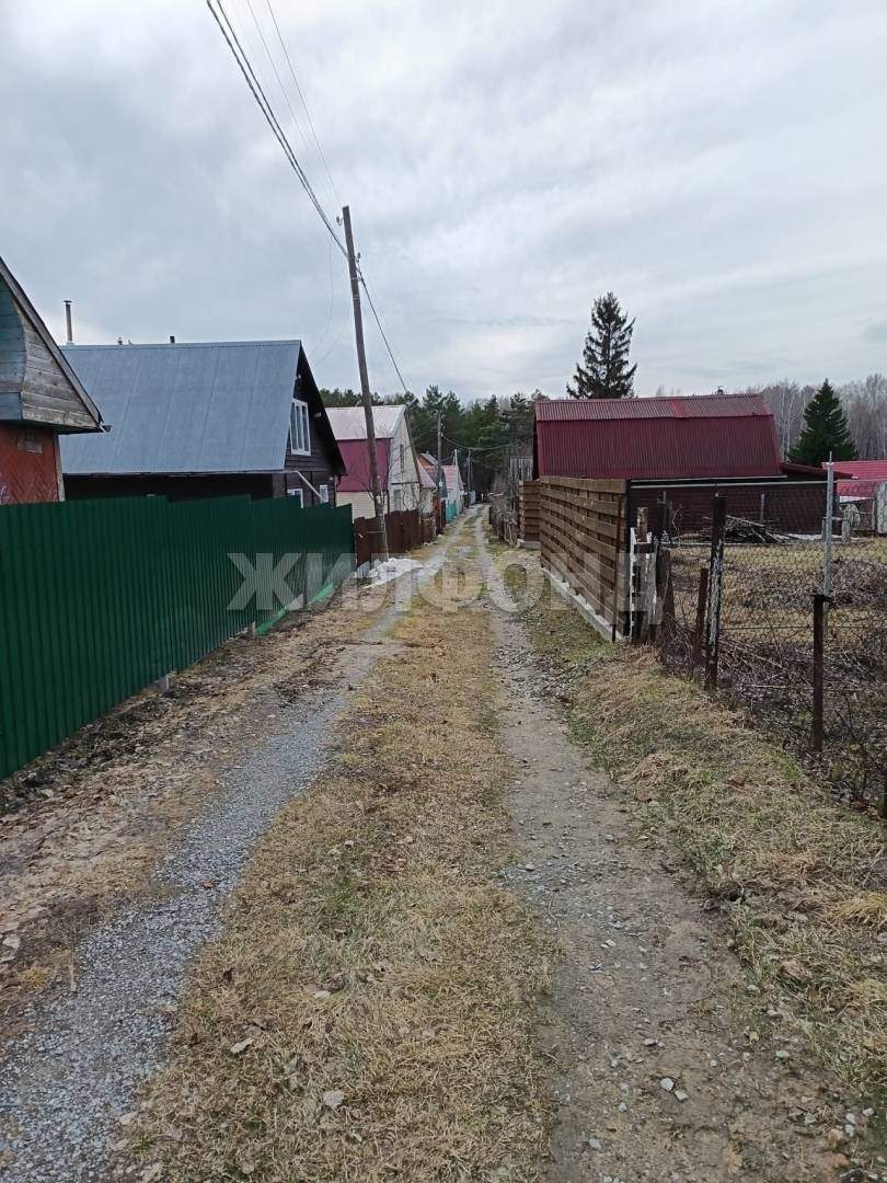 Продам земельный участок 627 м.кв.