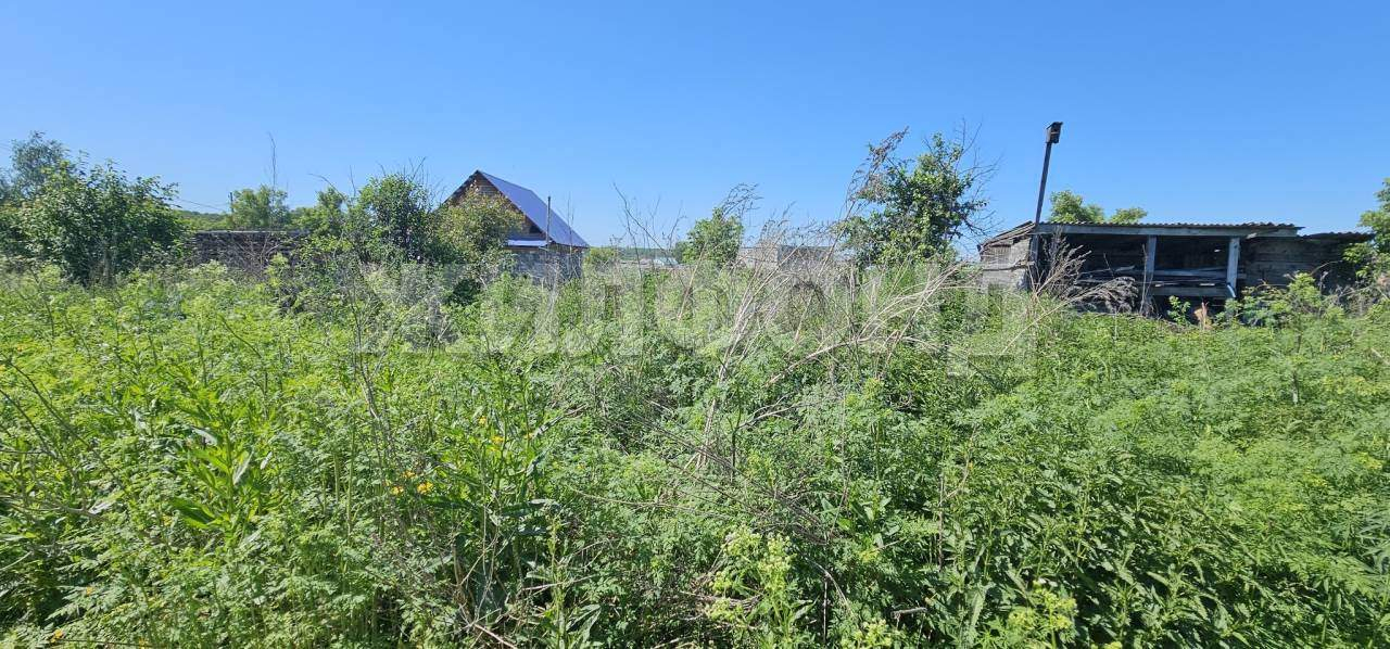 Продам земельный участок 1200 м.кв.