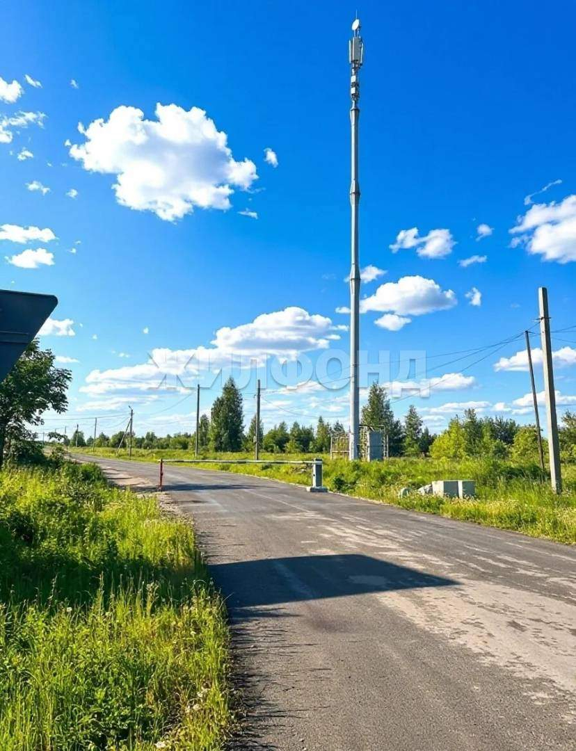 Продам земельный участок 1023 м.кв.