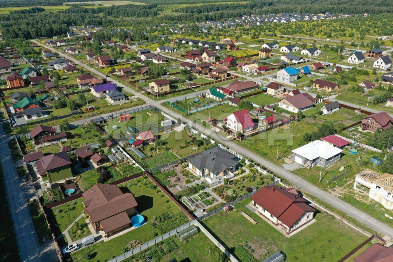 Продам земельный участок 750 м.кв.