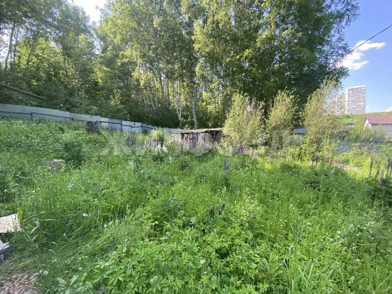 Продам земельный участок 828 м.кв.