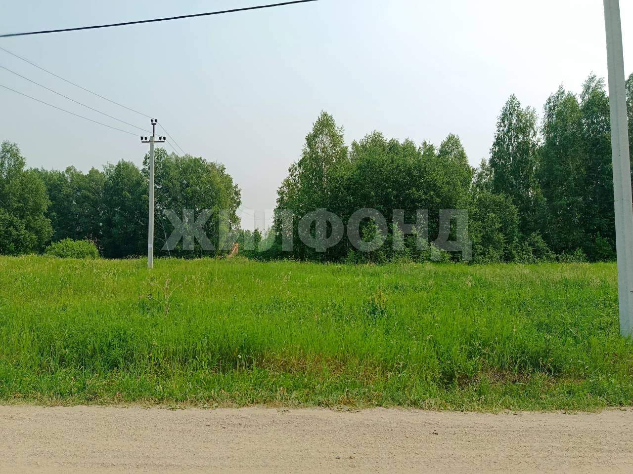Продам земельный участок 810 м.кв.