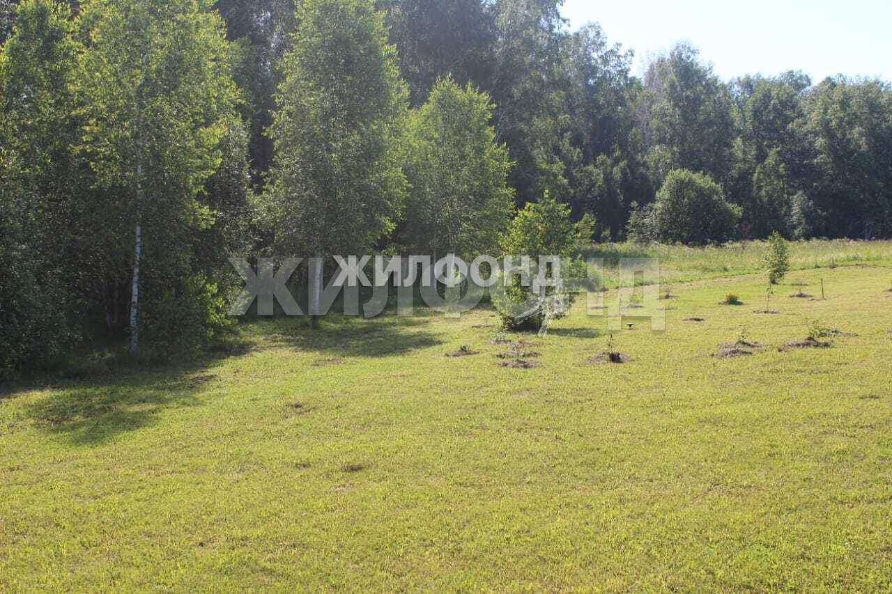 Продам земельный участок 2400 м.кв.