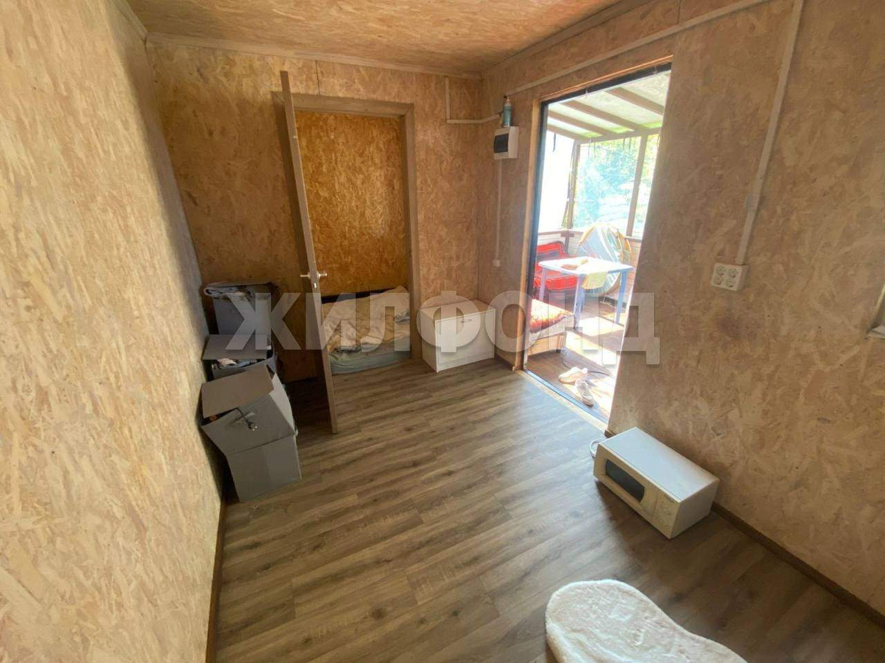 Продам земельный участок 639 м.кв.