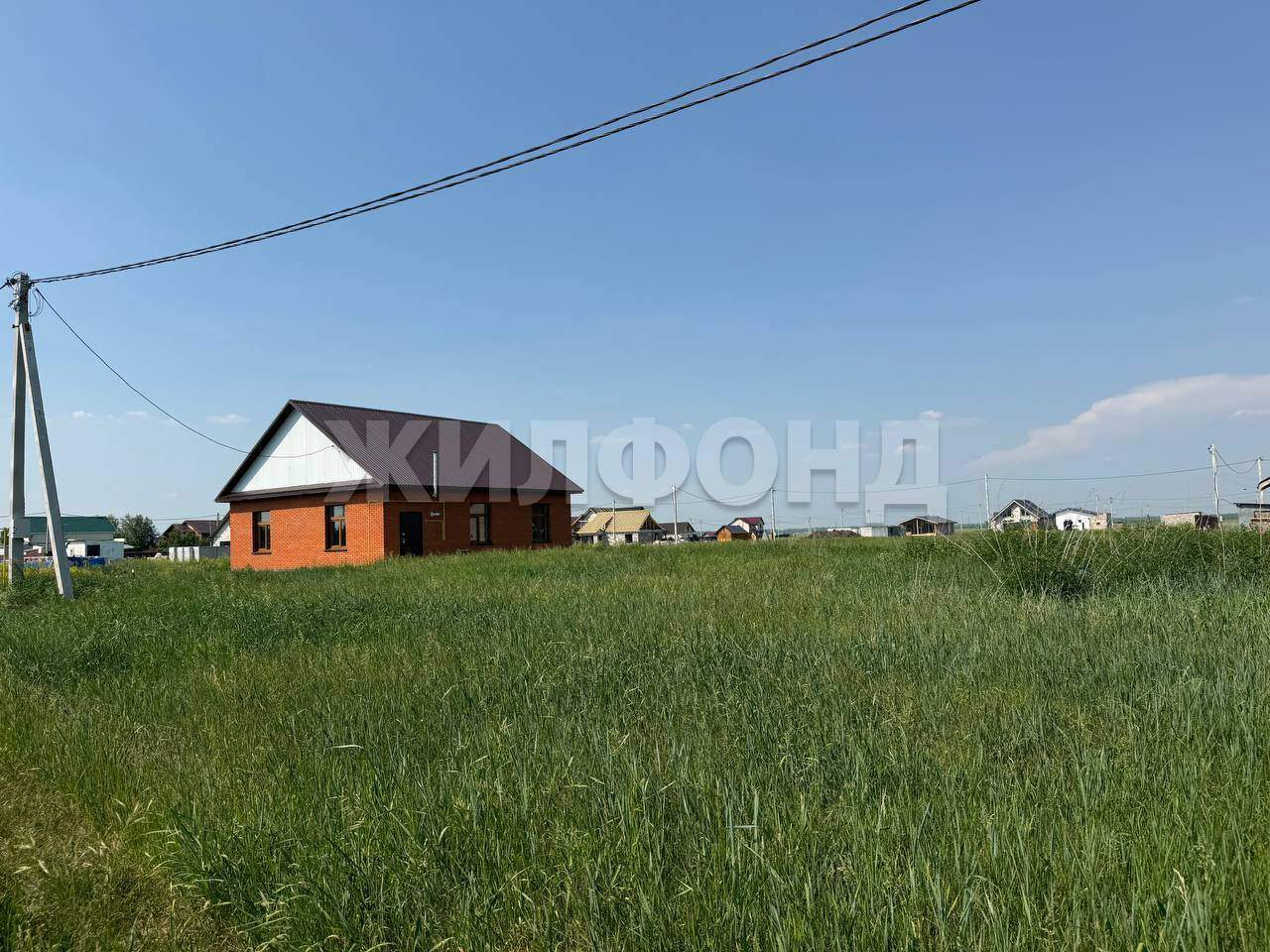 Продам земельный участок 1000 м.кв.
