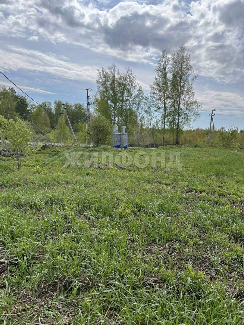 Продам земельный участок 2000 м.кв.