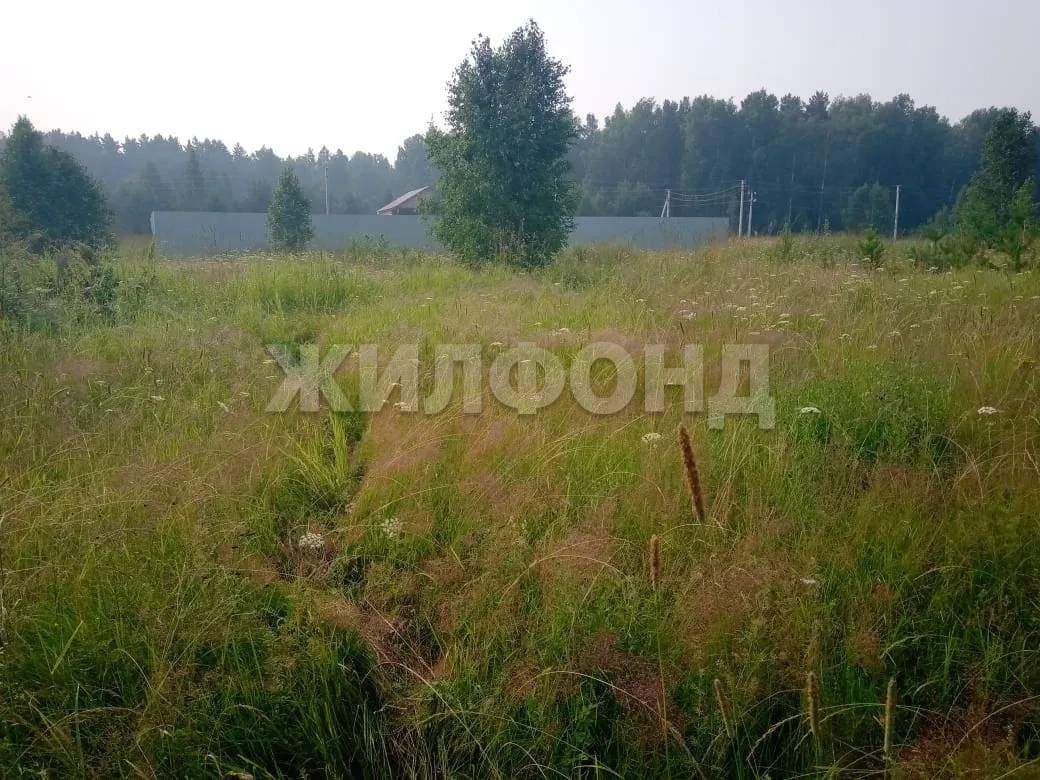 Продам земельный участок 1150 м.кв.