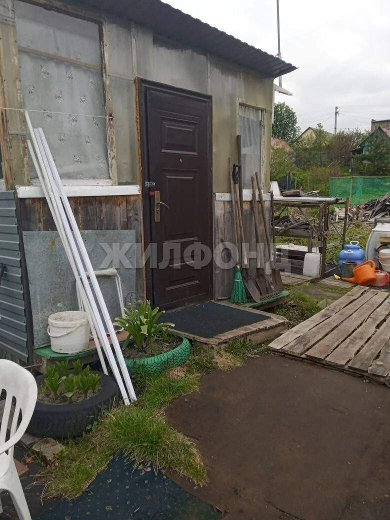 Продам земельный участок 680 м.кв.