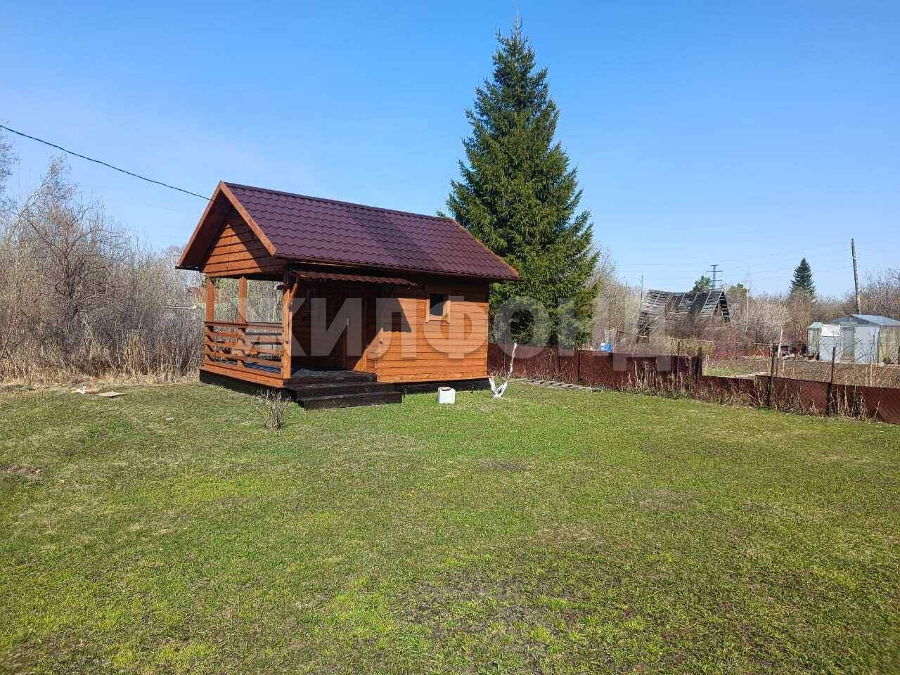 Продам земельный участок 640 м.кв.