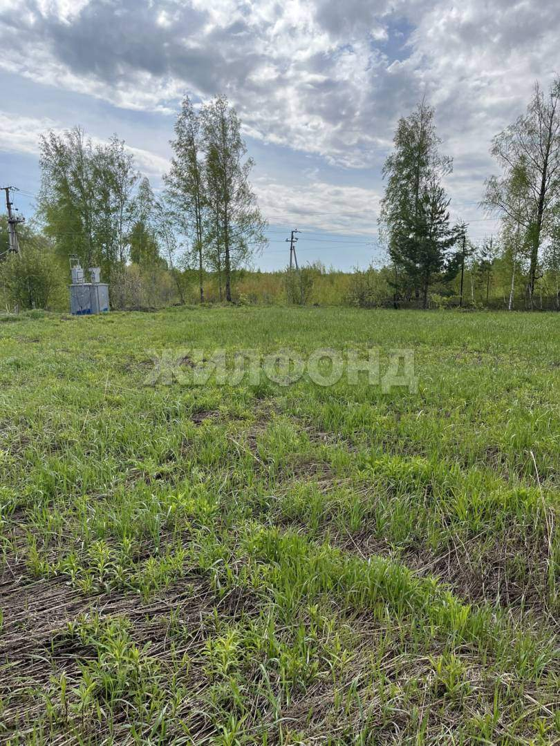 Продам земельный участок 2000 м.кв.