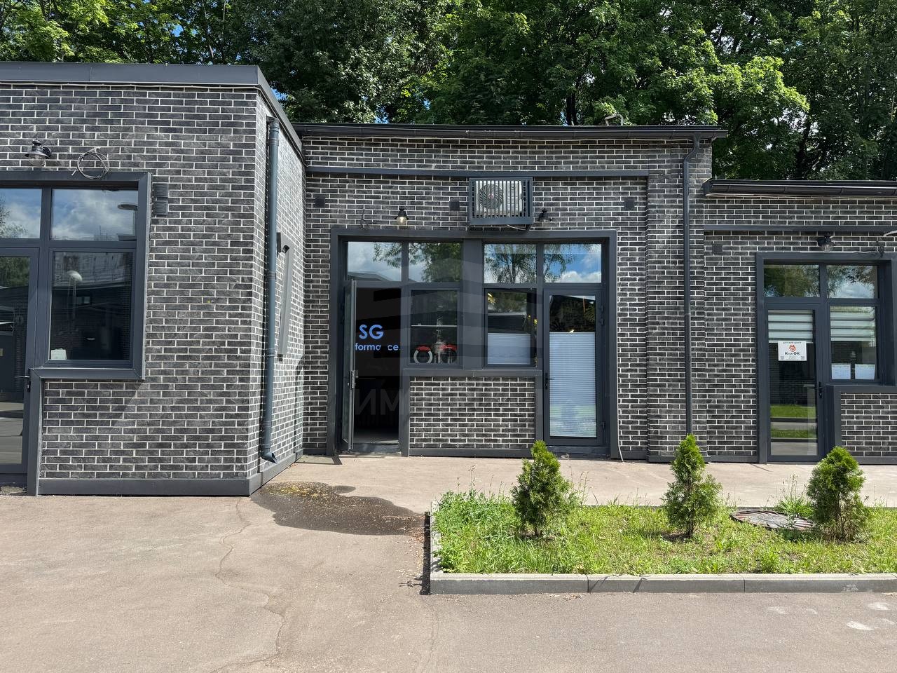 Сдам в аренду помещение свободного назначения 12 м.кв.