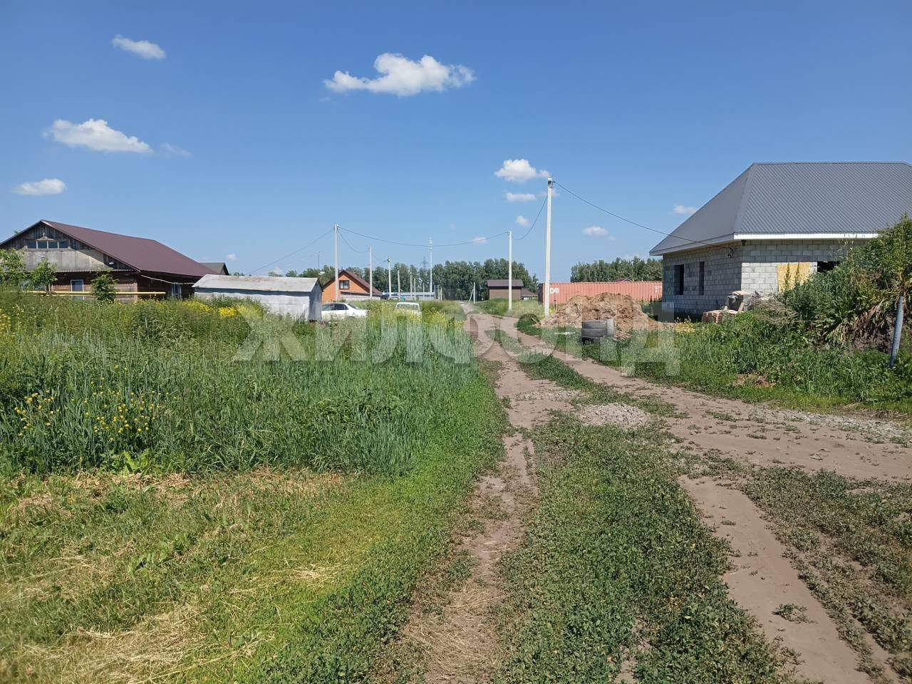 Продам земельный участок 600 м.кв.