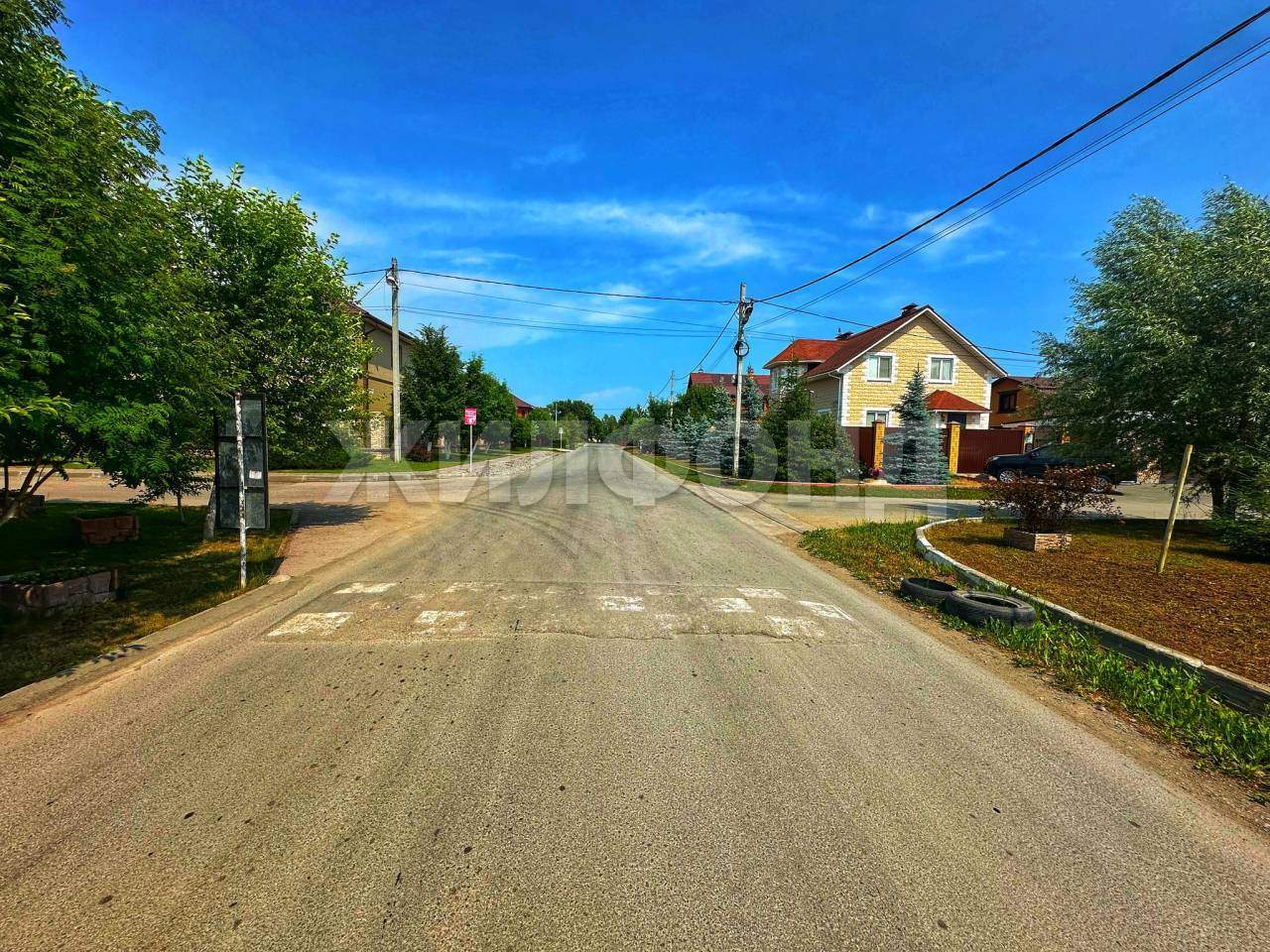 Продам земельный участок 600 м.кв.