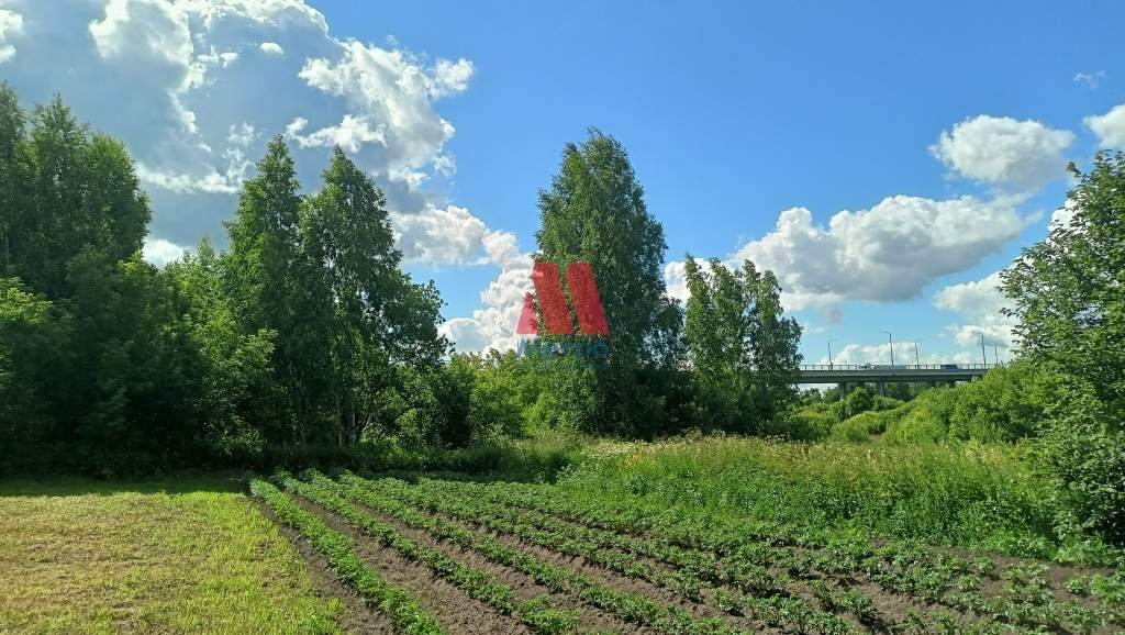 Продам земельный участок 600 м.кв.