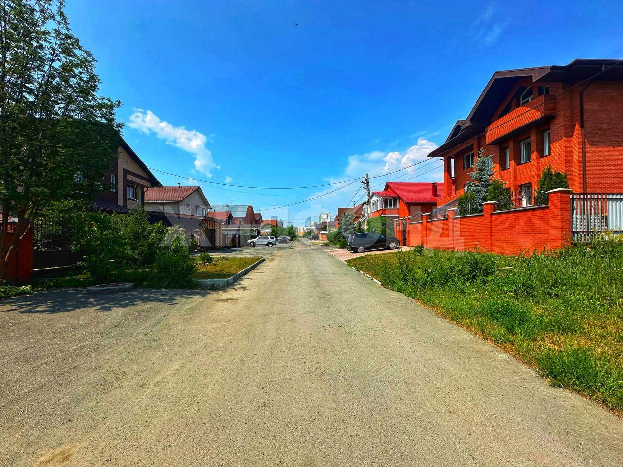 Продам земельный участок 600 м.кв.