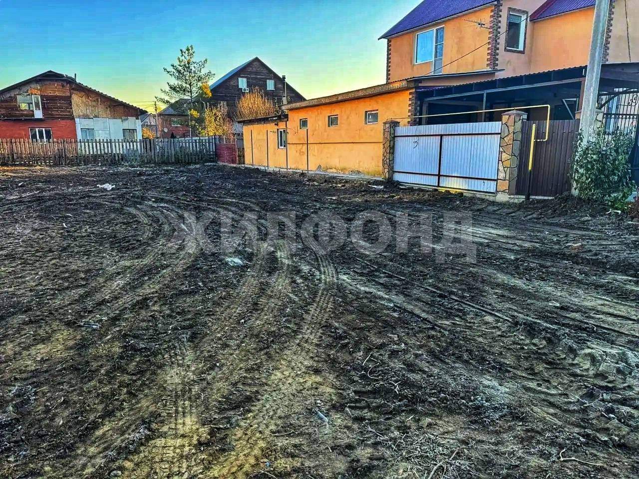 Продам земельный участок 600 м.кв.