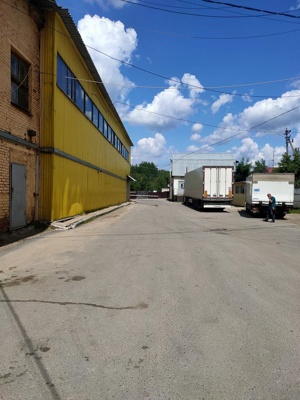 Сдам в аренду склад 1000 м.кв.