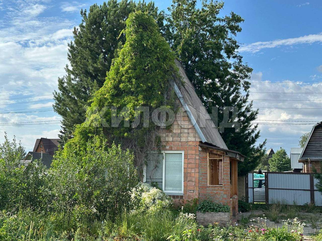 Продам земельный участок 400 м.кв.