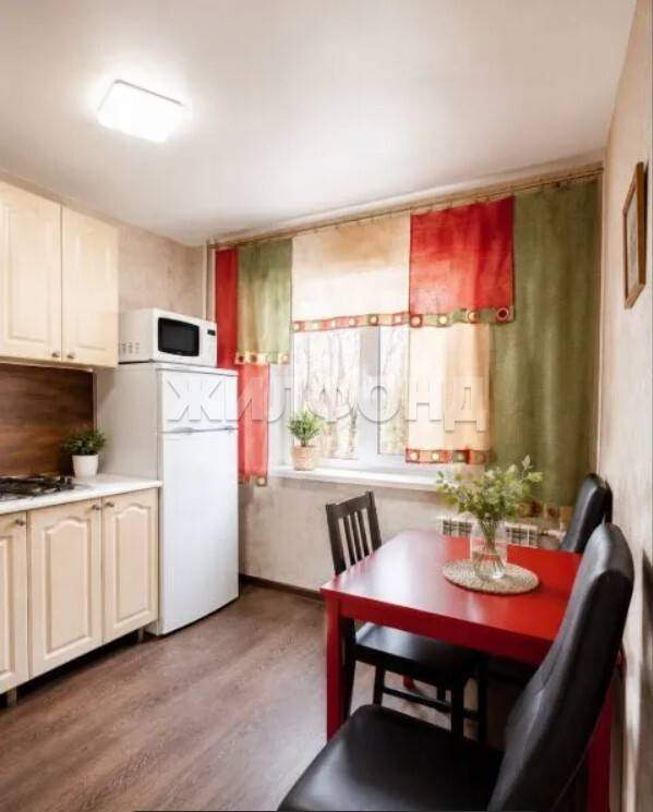 Квартира на продажу в Томске, Карташова улица, 42А