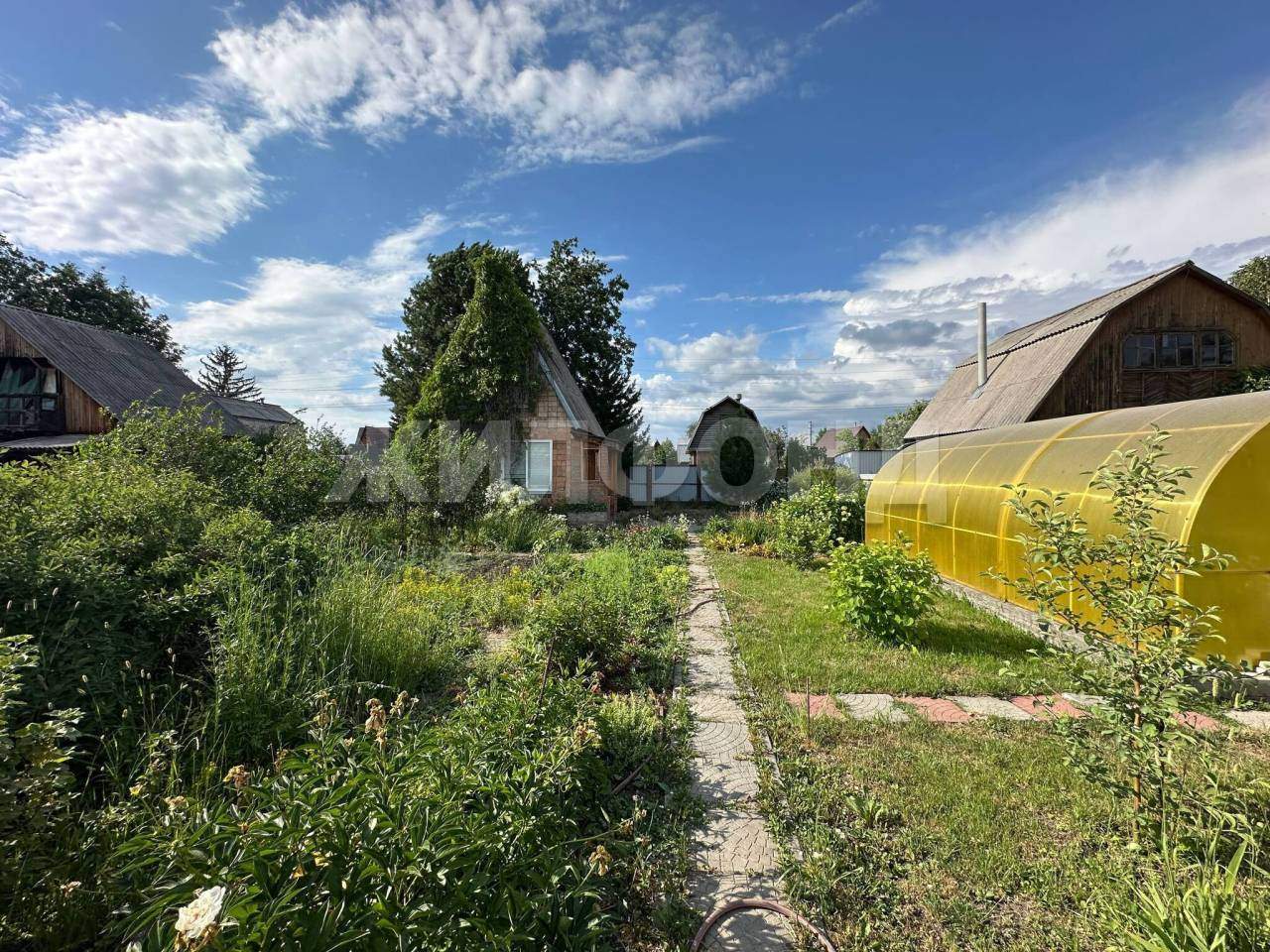 Продам земельный участок 400 м.кв.