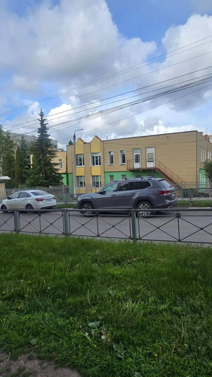 Сдам в аренду магазин 157 м.кв.