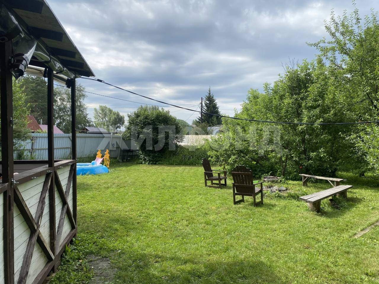 Продам земельный участок 639 м.кв.