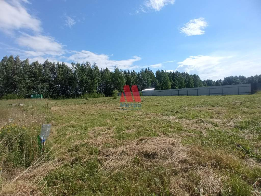 Продам земельный участок 1600 м.кв.