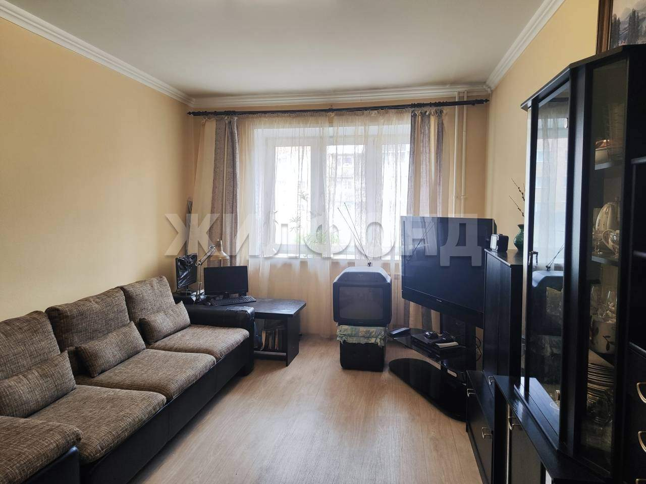 Квартира на продажу в Красноярске, Толстого улица, 21 фото №1
