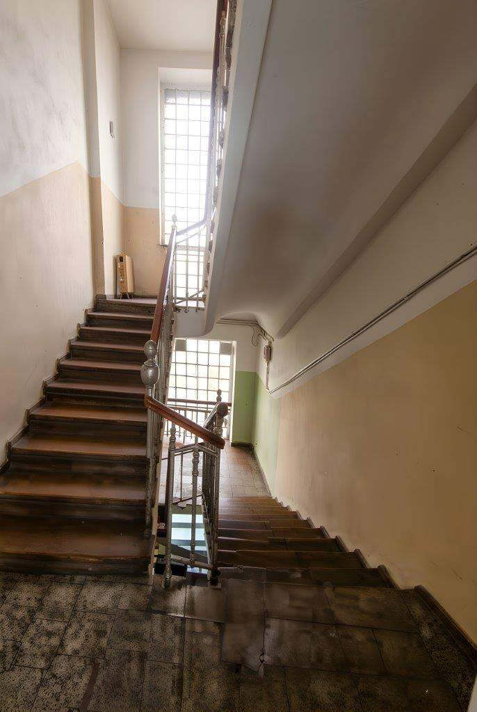 Продам торговое помещение 2201.5 м.кв.