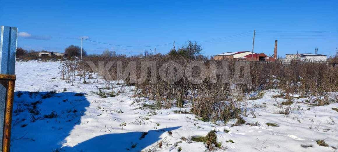 Продам земельный участок 1390 м.кв.