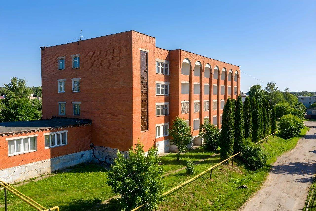Продам торговое помещение 2201.5 м.кв.
