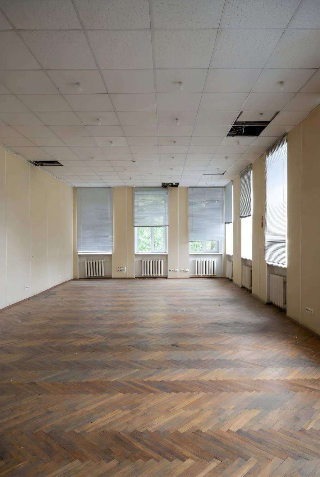 Продам торговое помещение 1847.9 м.кв.