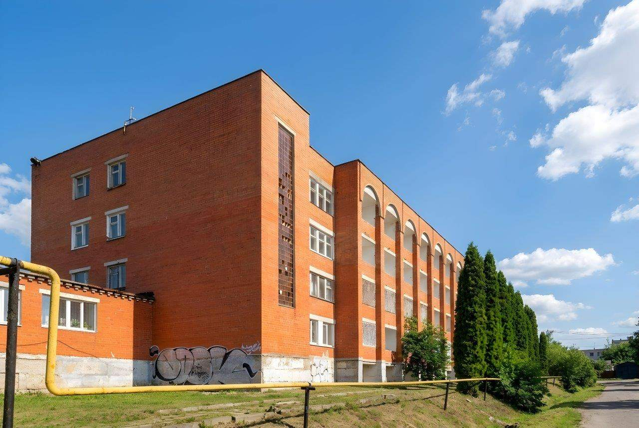 Продам торговое помещение 2201.5 м.кв.
