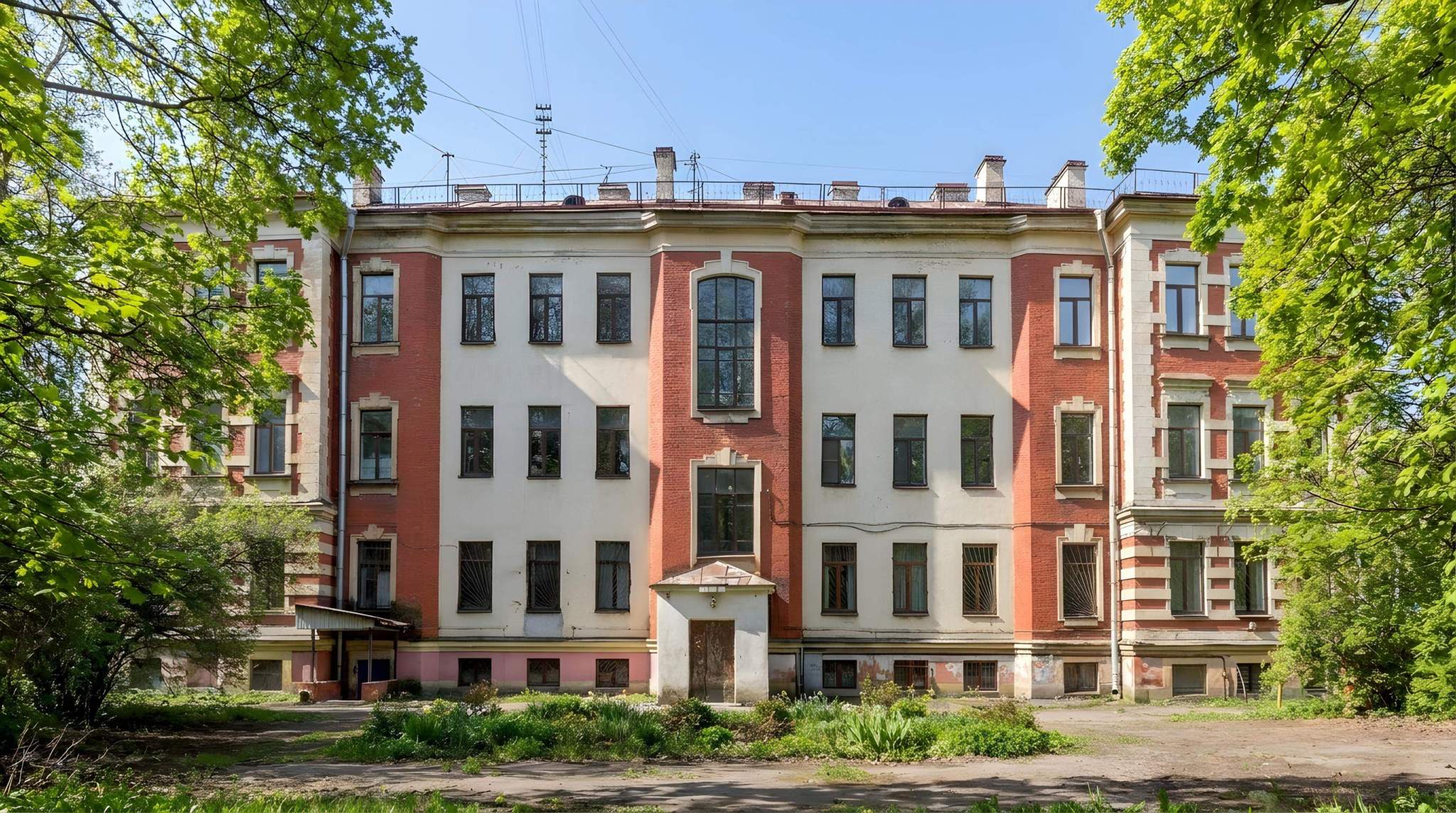 Продам торговое помещение 1847.9 м.кв.
